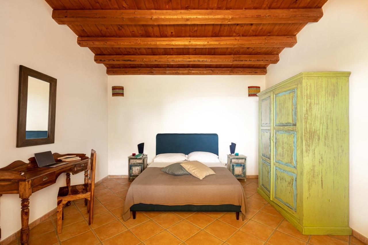 Solemar Sicilia - Le Casette Di Calzata กัมโปเฟลิเช ดิ โรชเชลลา ภายนอก รูปภาพ