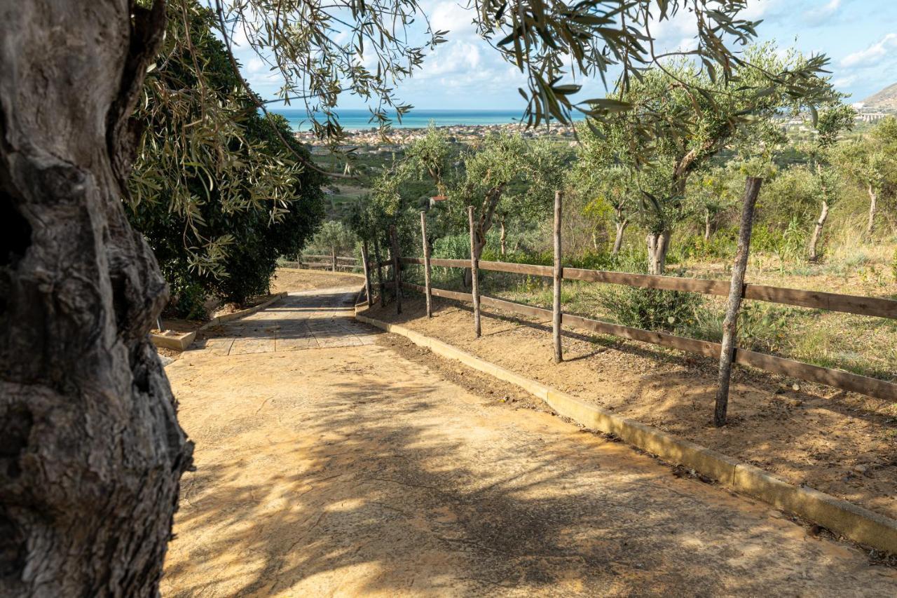 Solemar Sicilia - Le Casette Di Calzata กัมโปเฟลิเช ดิ โรชเชลลา ภายนอก รูปภาพ